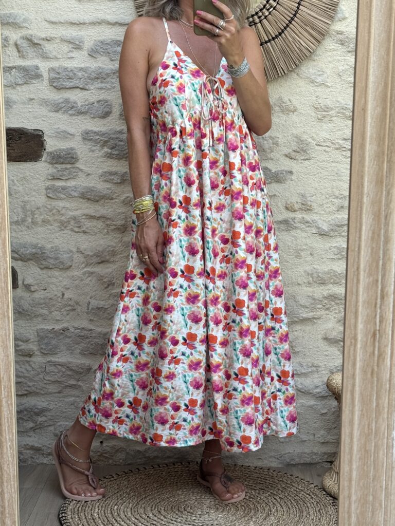 Robe MONA